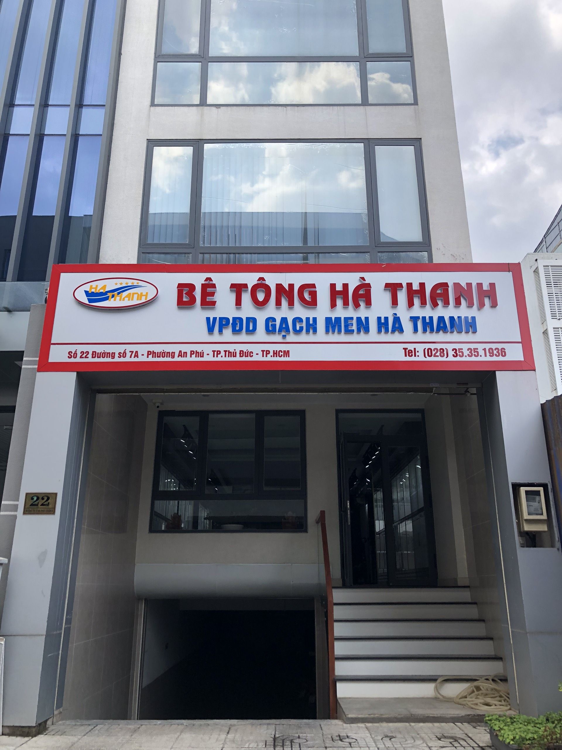 Công ty Cổ phần Bê tông Hà Thanh - Nhà máy gạch men Hà Thanh