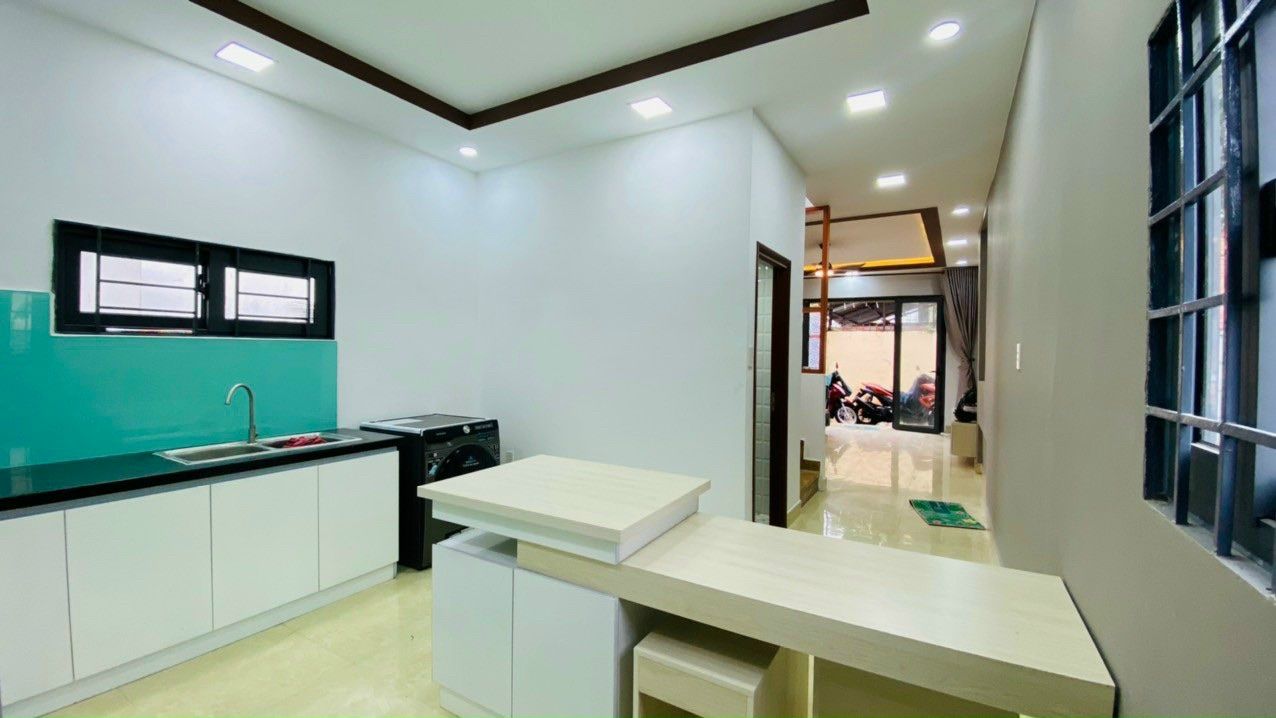 Tuyển Người Giúp Việc
