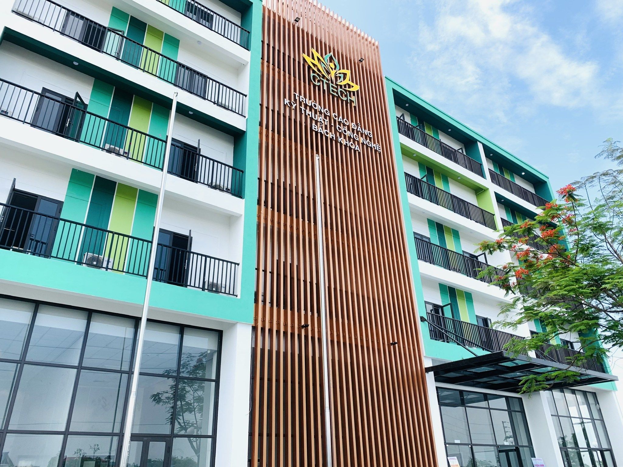 Trường Cao đẳng Kỹ thuật - Công nghệ Bách Khoa