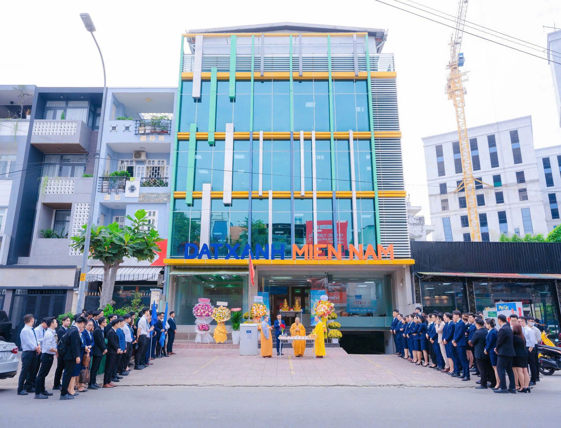 Nhân Viên Tư Vấn Căn Hộ / Telesale / Chăm Sóc Khách Hàng/ Chuyên Viên Kinh Doanh - Quận 2, HCM (Hỗ Trợ Kinh Phí Marketing 100%+Lương Cơ Bản Đến 30 Triệu + Hoa Hồng, Được Đào Tạo+ Hỗ Trợ Data+Cầm Tay Chỉ Việc Làm Đước Mới Thôi)